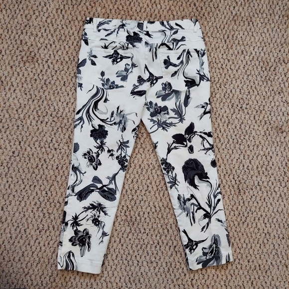 Womens Black & White Floral Bird Print Capri Pants Size 8 TIBI Business Casual - Picture 14 of 14